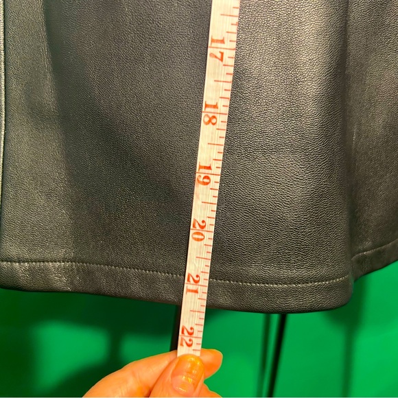 Size6, Philosophy, Leather Black Skirt Two Front Pockets with Silver Beads Decor - Picture 10 of 10